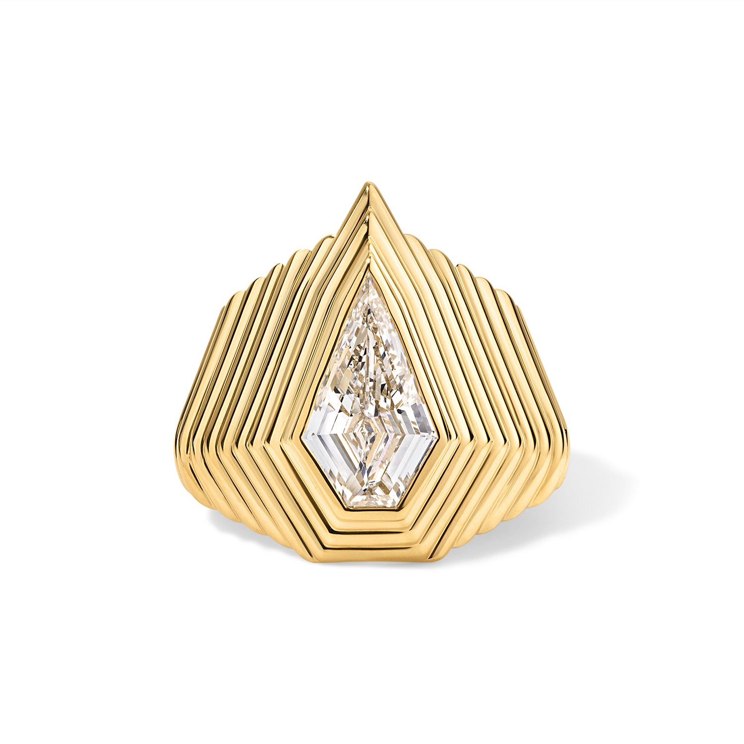 Ripple Diamond Ring 18K Yellow Gold ribbed band lab grown heptagon front