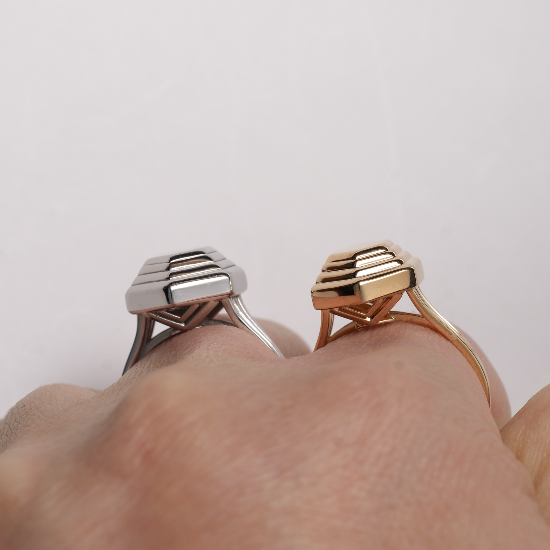 Sage Hex Ring 18K Yellow Gold and Platinum on hand side view of pointer and middle finger